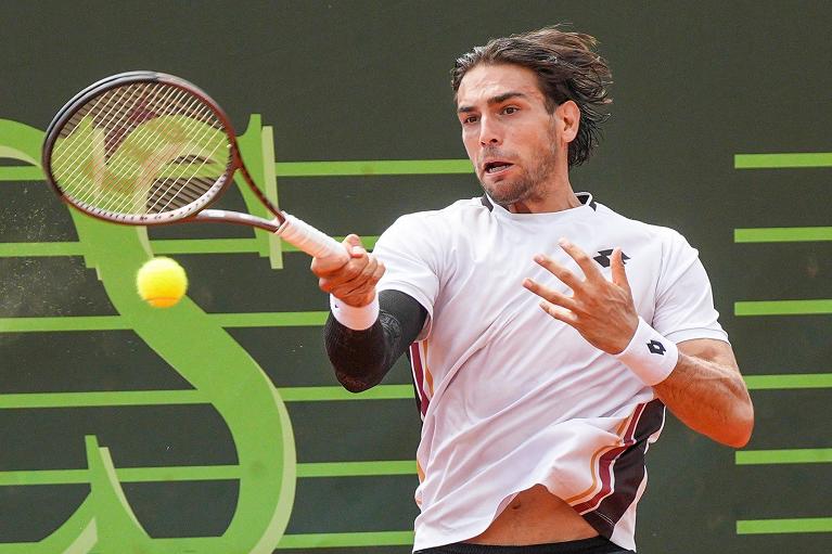 Enrico Dalla Valle in azione (foto Peluso)