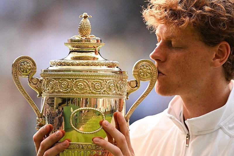 Perché c'è un ananas sul trofeo di Wimbledon?