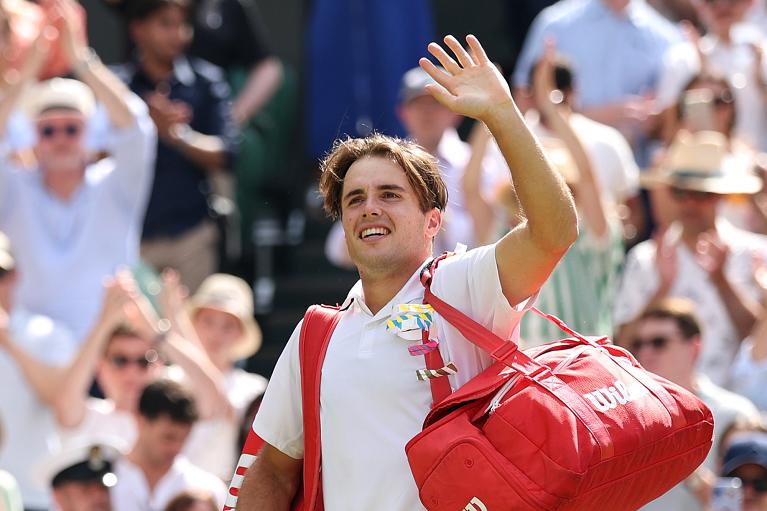 Il saluto di Arthur Fery a Wimbledon (Getty Images)