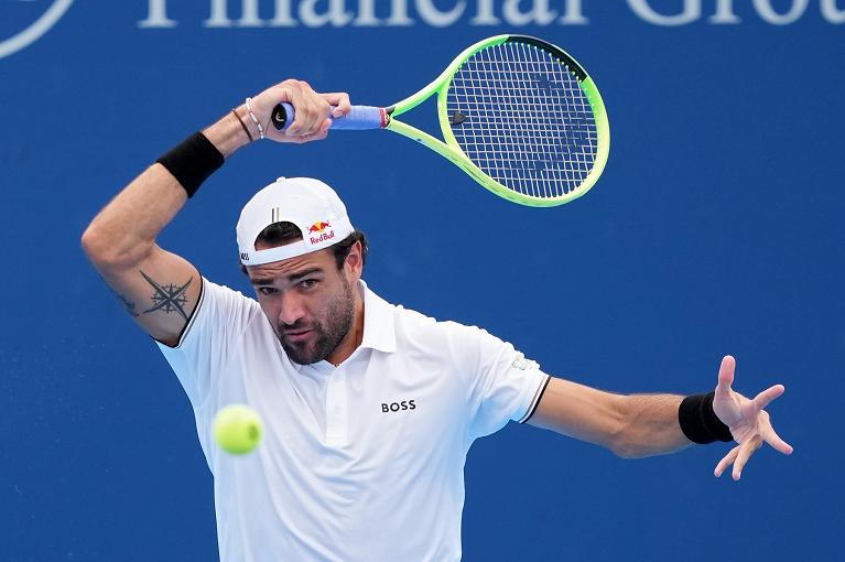 Il movimento di chiusura del diritto di Matteo Berrettini (foto Getty Images)