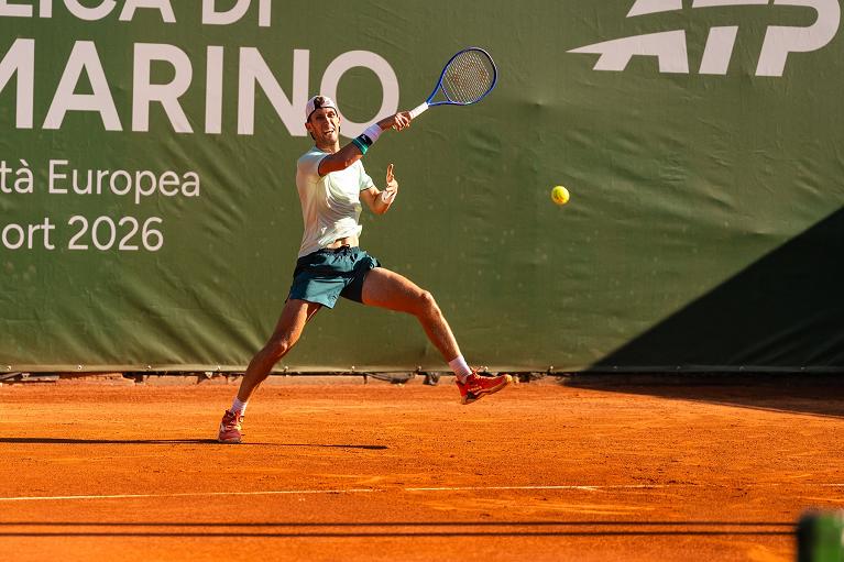 Francesco Maestrelli in azione  (foto San Marino Tennis Open)