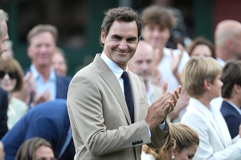 Roger Federer a Newport per la cerimonia di induzione nella International Tennis Hall of Fame (Getty Images)