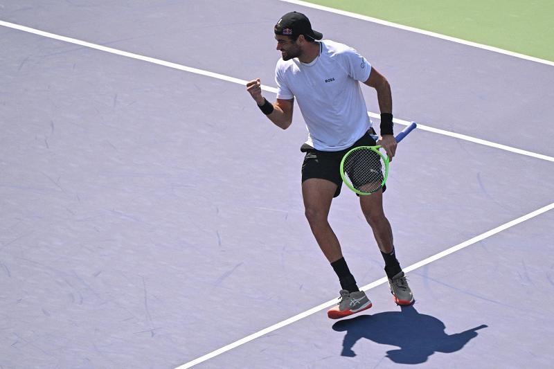 Shanghai: Berrettini vince in rimonta, fuori Cinà