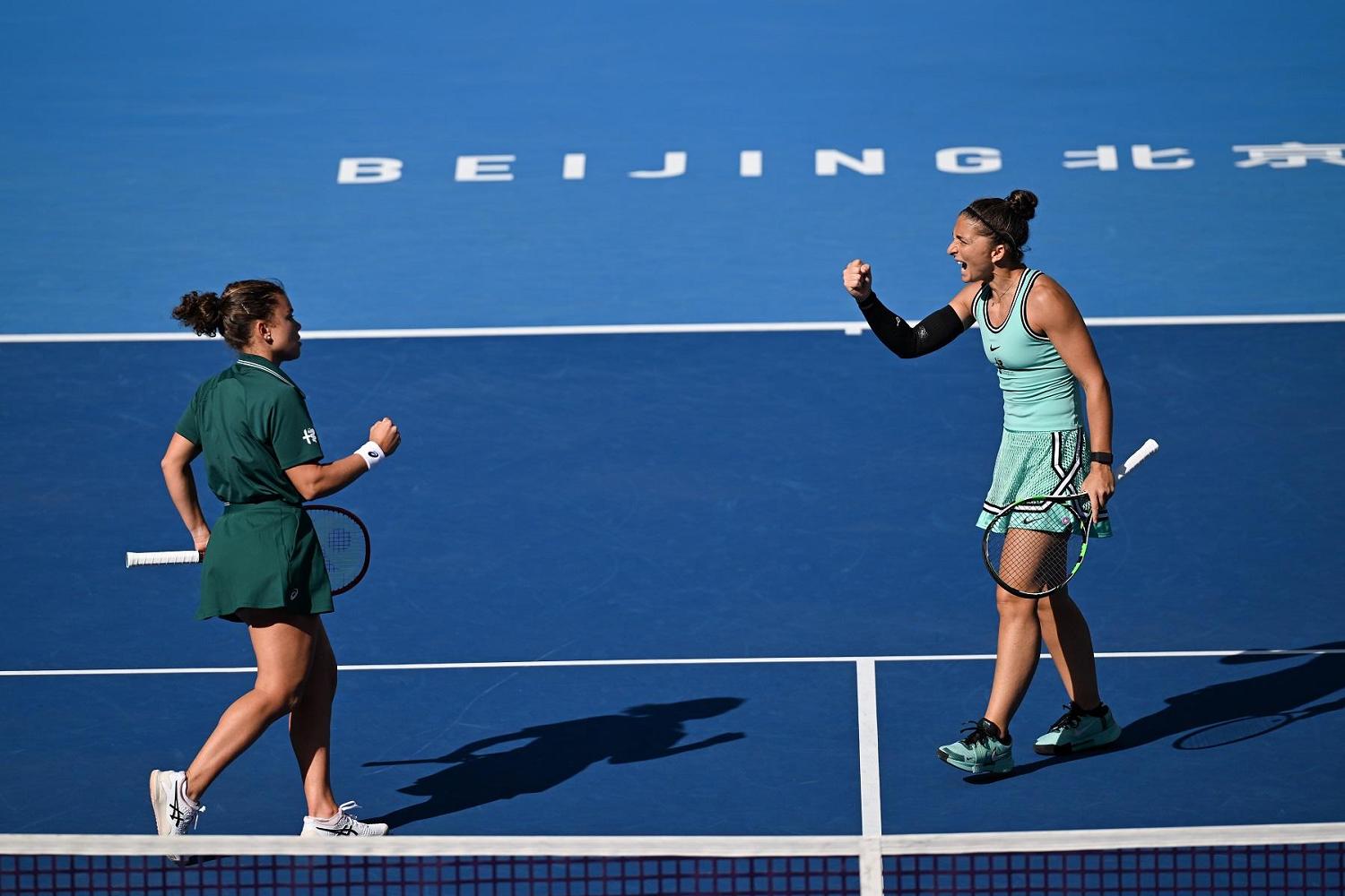 Errani e Paolini non deludono e volano nei quarti a Pechino