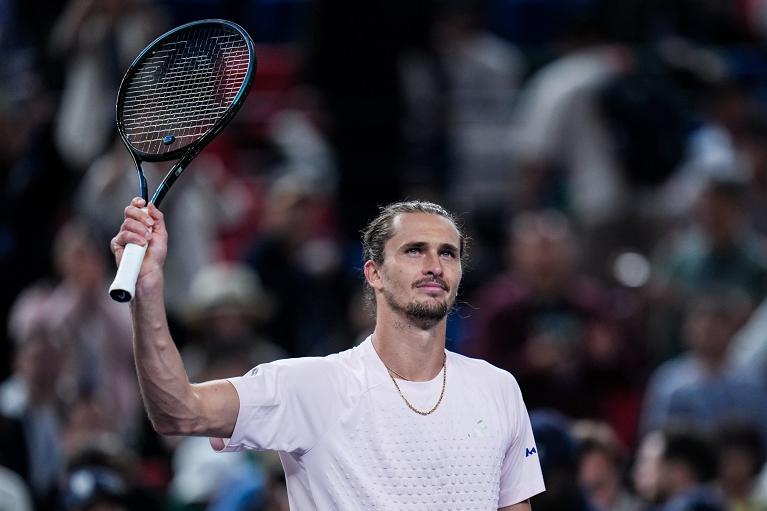 Zverev batte Bublik a Shanghai e raggiunge de Minaur nei quarti