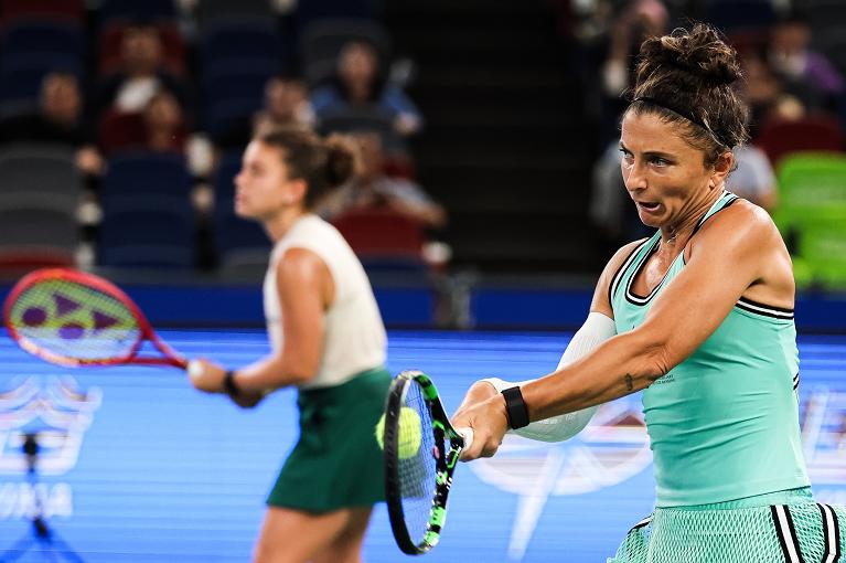 Jasmine Paolini e Sara Errani in azione (foto Getty Images)