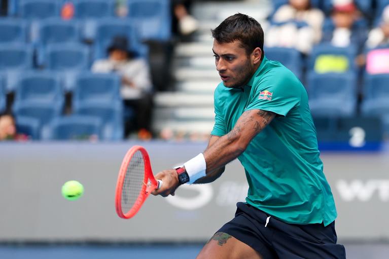 Flavio Cobolli Halts Stan Wawrinka in Lyon to Reach Quarterfinals