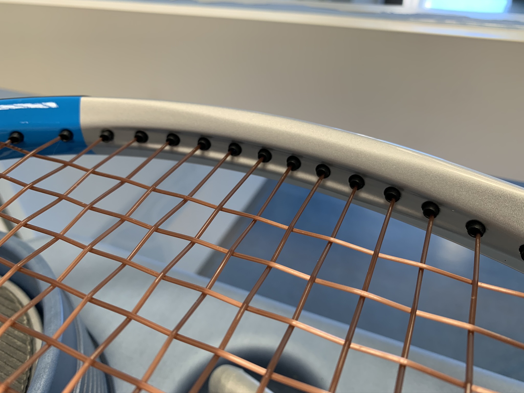 L’esemplare di Ultra che abbiamo sottoposto ai nostri test è stato incordato con Luxilon Element, un monofilamento particolarmente morbido