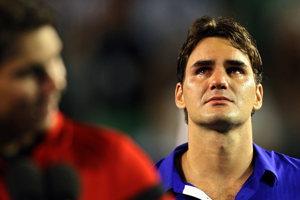Roger Federer piange dopo la sconfitta in finale all'Australian Open 2009