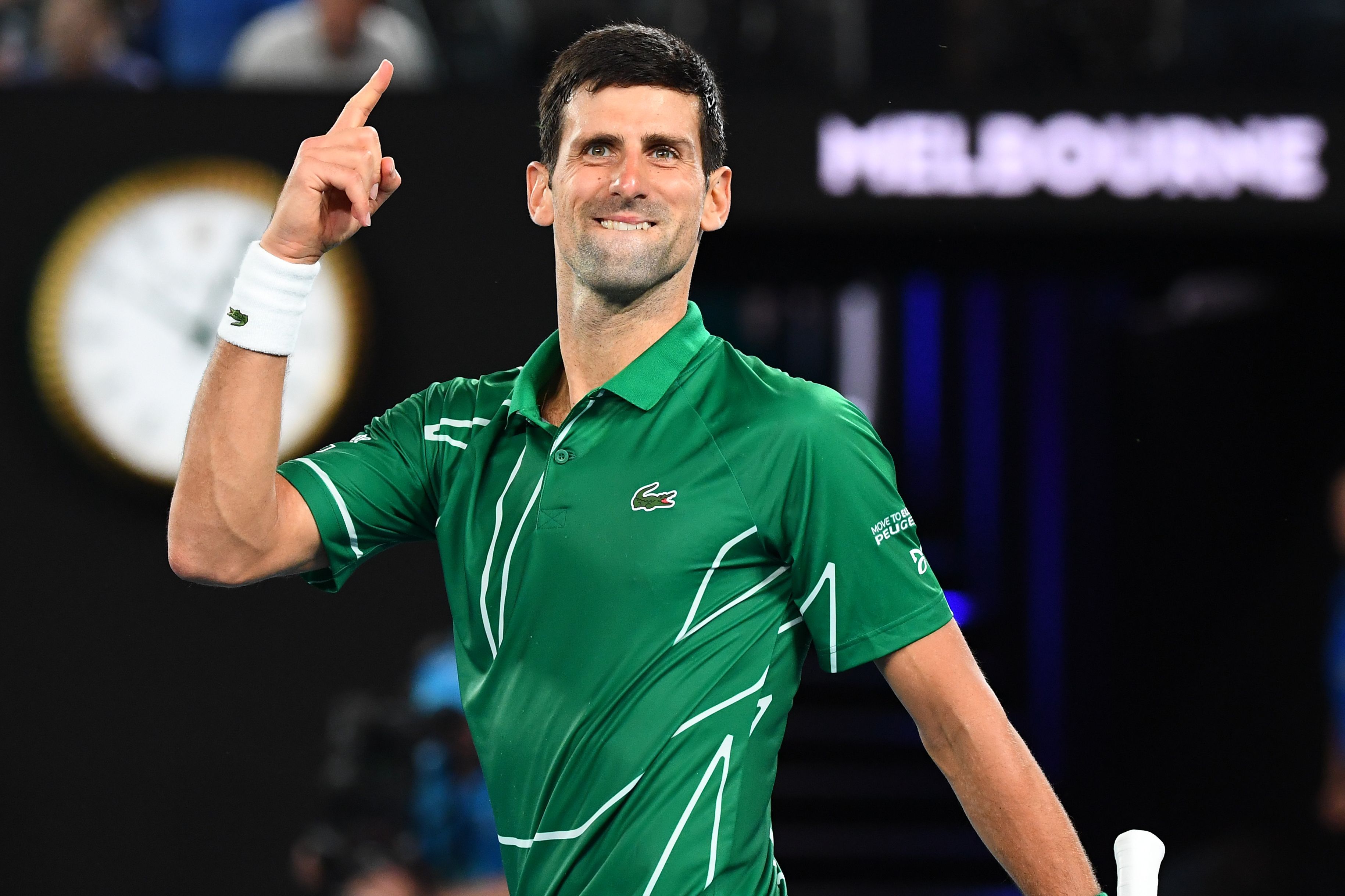 La Lacoste verde con cui è sceso in campo a Melbourne Novak Djokovic
