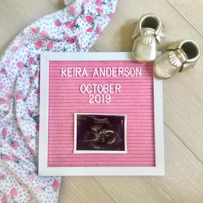 Anderson annuncia la prossima nascita della figlia