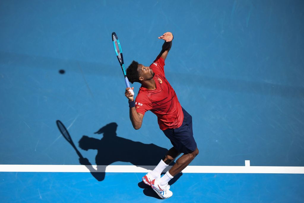 Uno dei motivi per cui la resa con la seconda palla non è eccelsa è perché tende a rischiarla in maniera talvolta scriteriata