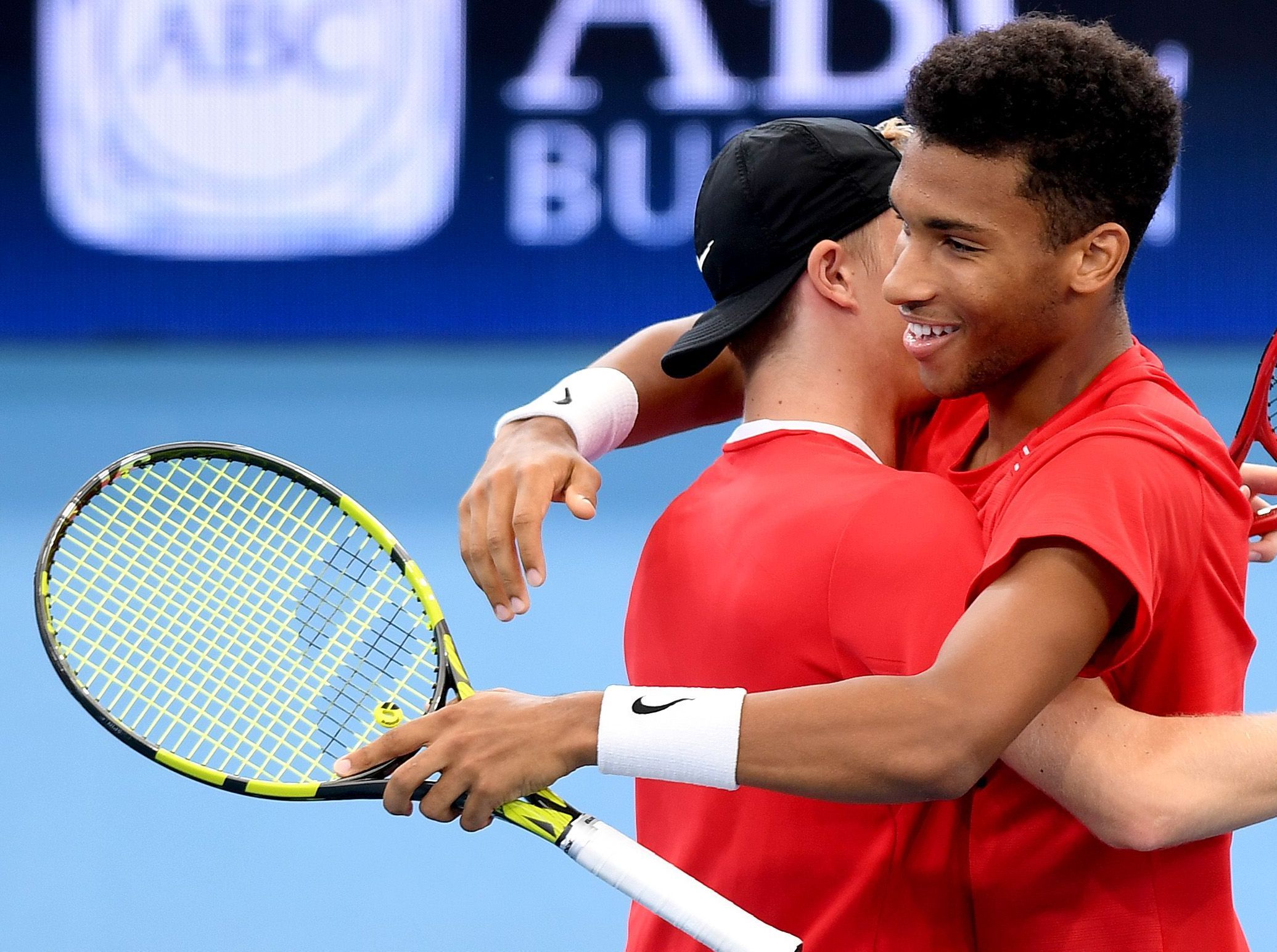 La nuova Babolat Pure Aero VS, qui in mano a Felix Auger Aliassime, è un telaio superagonistico che l’azienda francese sta per lanciare dandogli finalmente una veste grafica propria