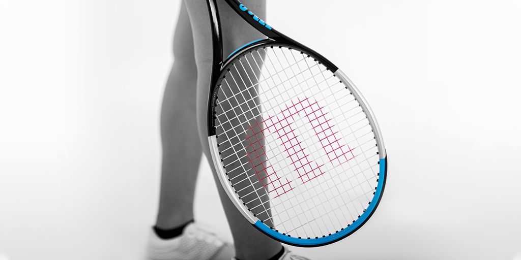 Nella zona mediana del piatto corde, quella contraddistinta dal colore grigio, si concentrano  le due nuove soluzioni tecnologiche di Wilson Ultra