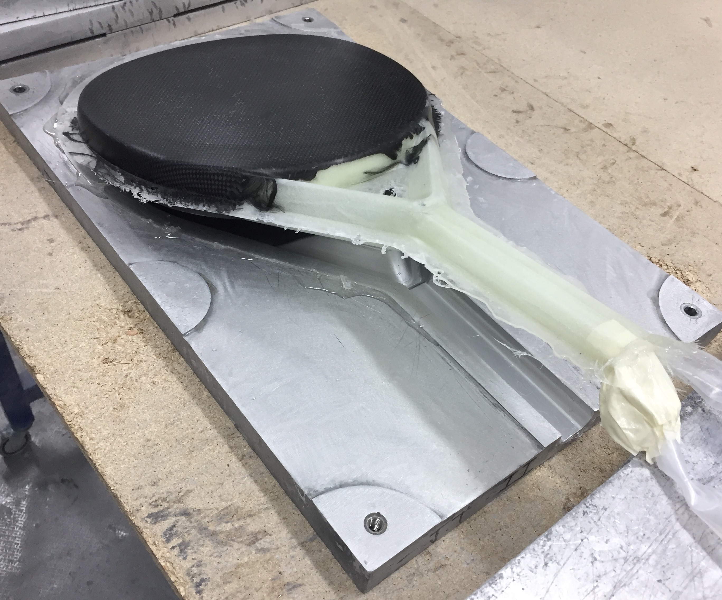 Così nasce una racchetta da padel