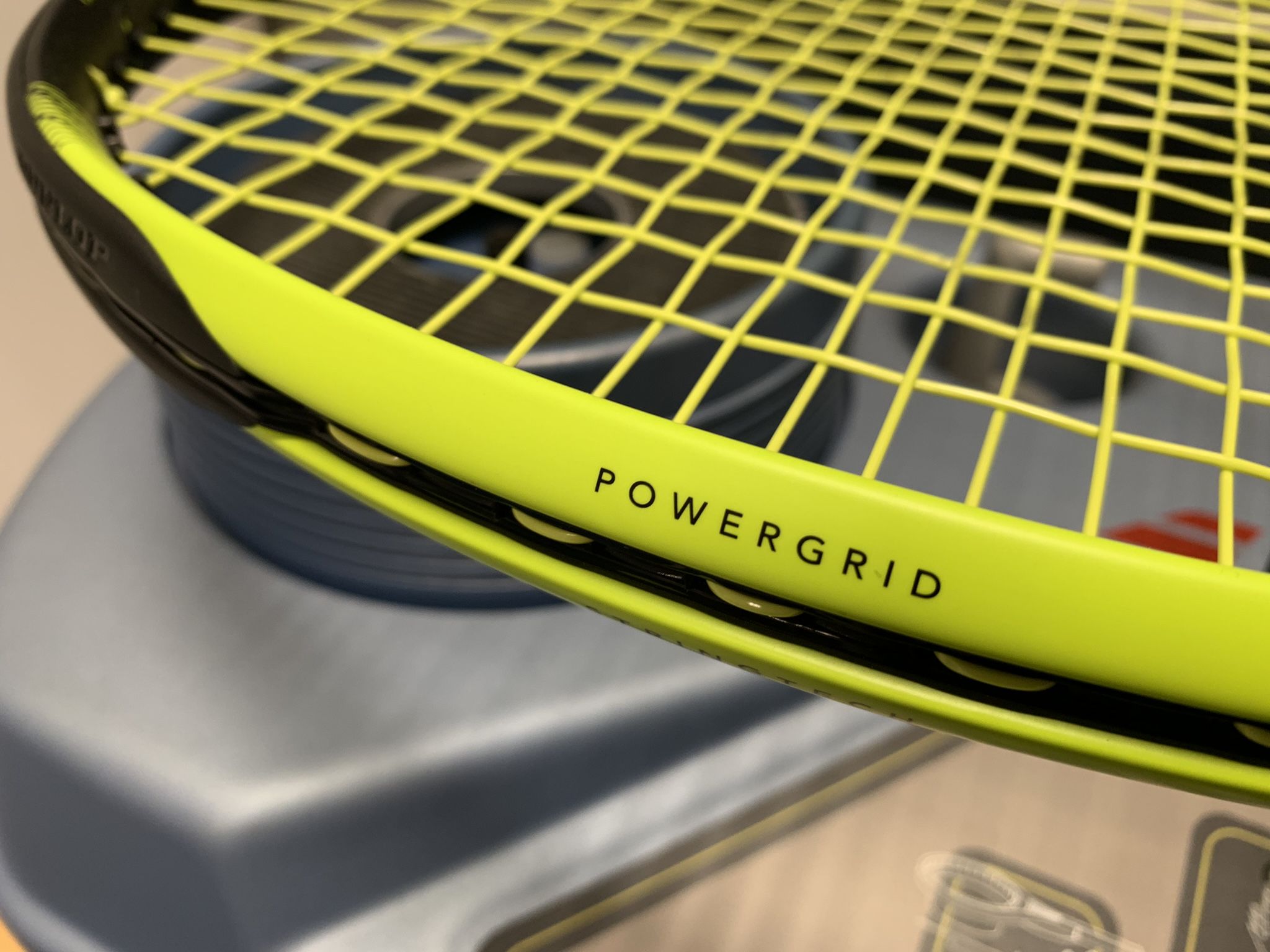 Il disegno del reticolo delle corde si basa sulla tecnologia Powergrid