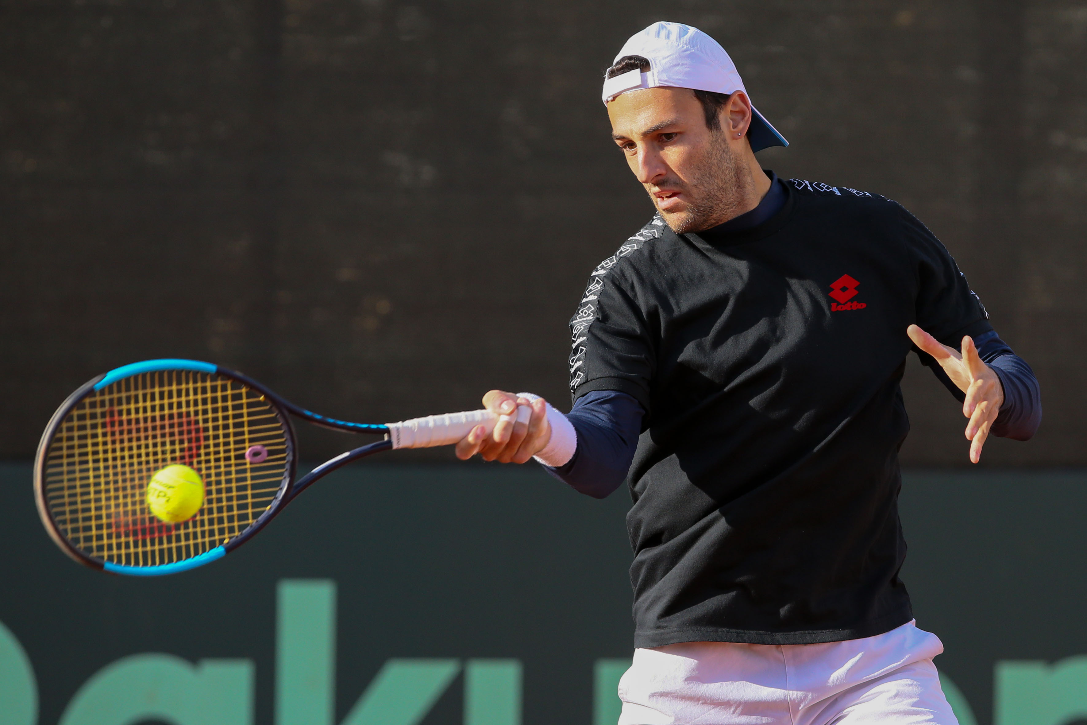 Stefano Travaglia in allenamento (foto Sposito)