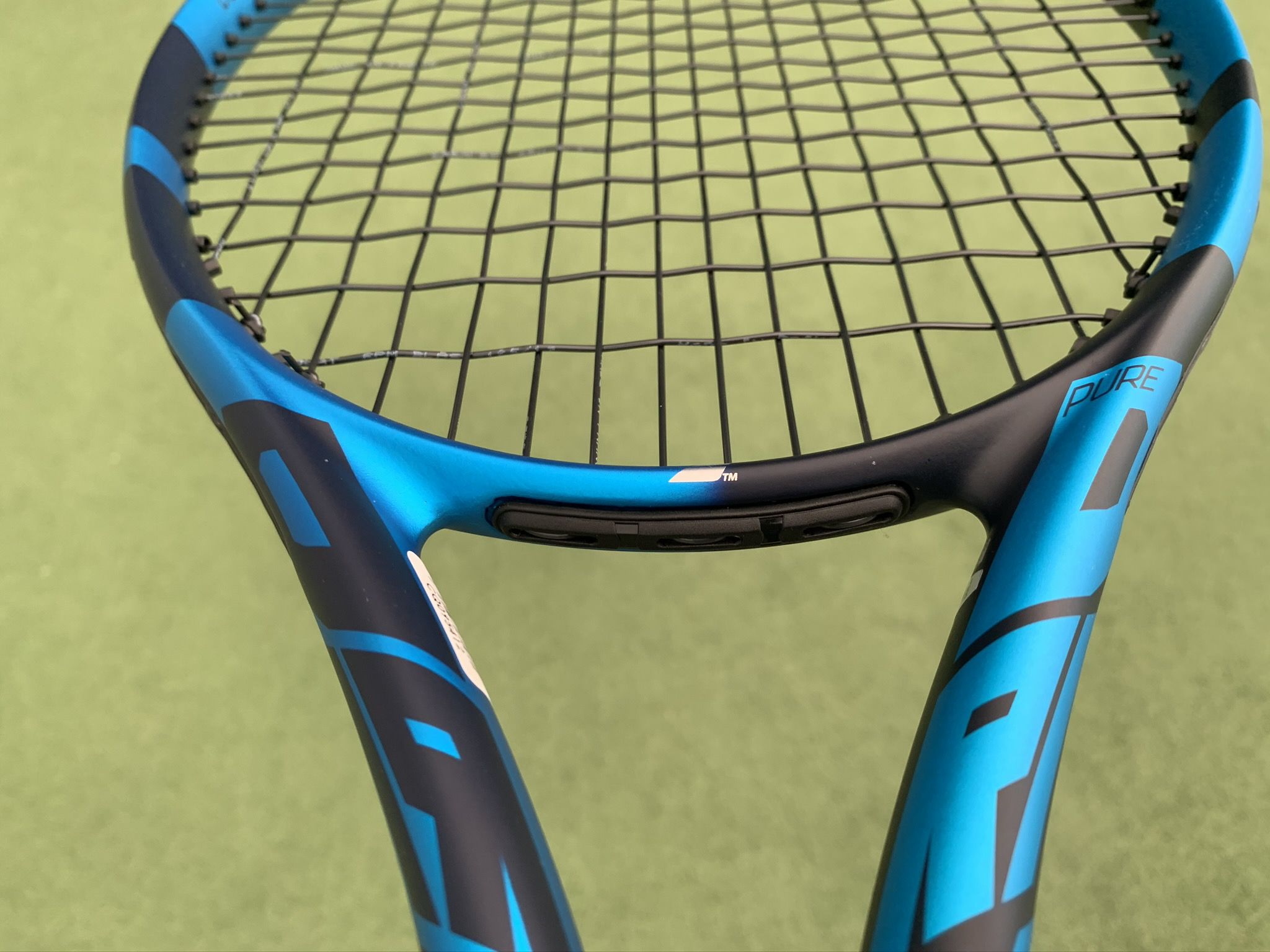 I passacorde alla base dell'ovale