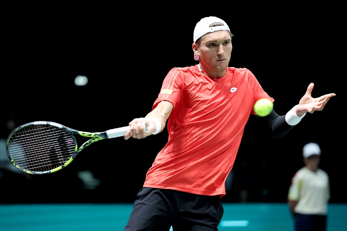 Raphael Collignon colpisce di diritto (foto Sposito/FITP)