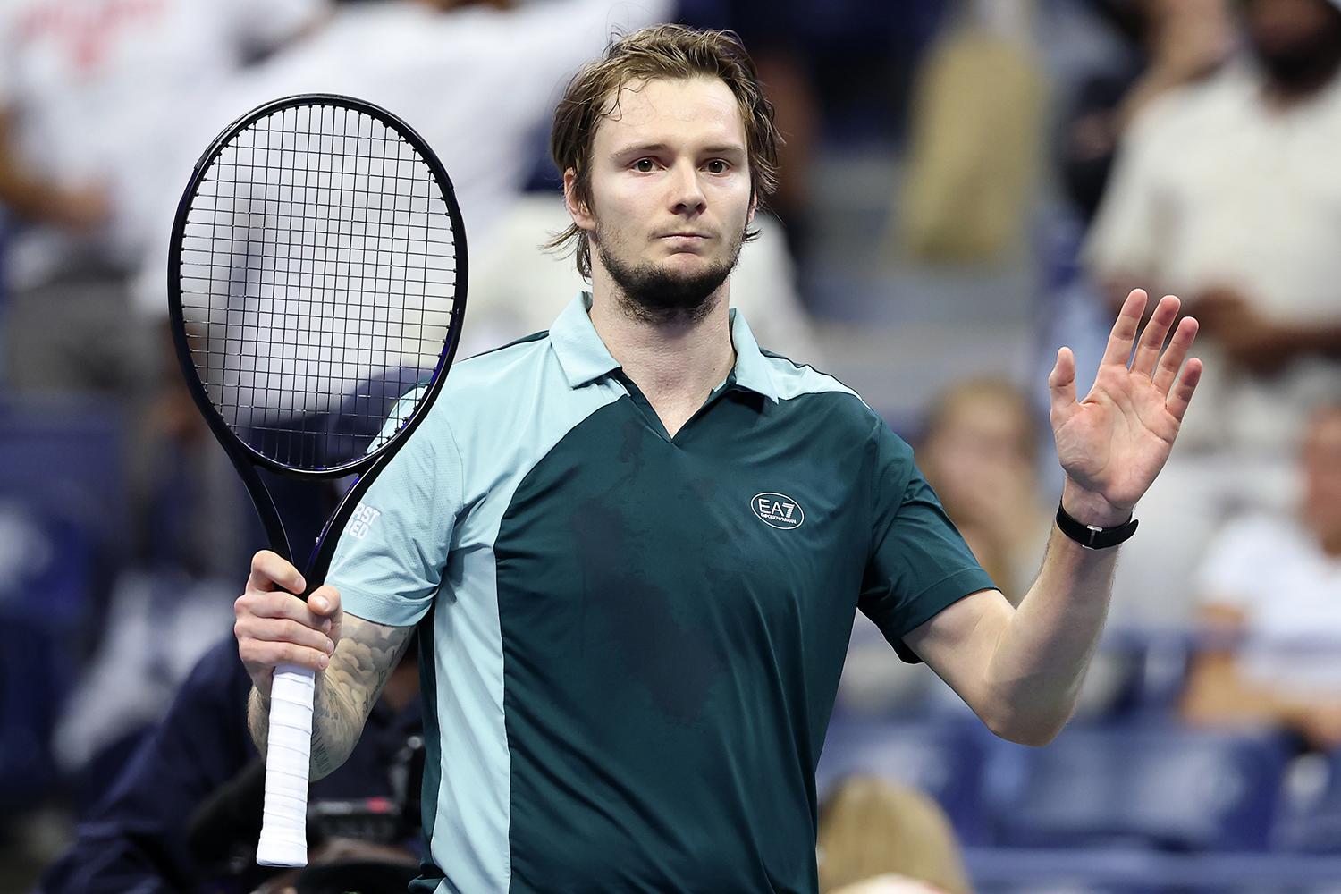 Bum Bum Bublik vince la maratona: sfiderà Sinner