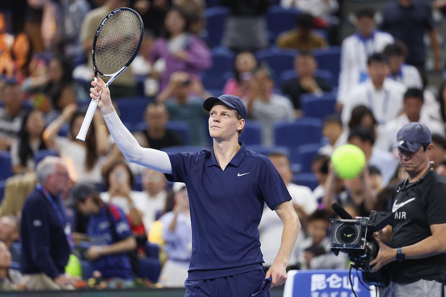 Sinner, buon esordio in Cina: le immagini del successo su Cilic