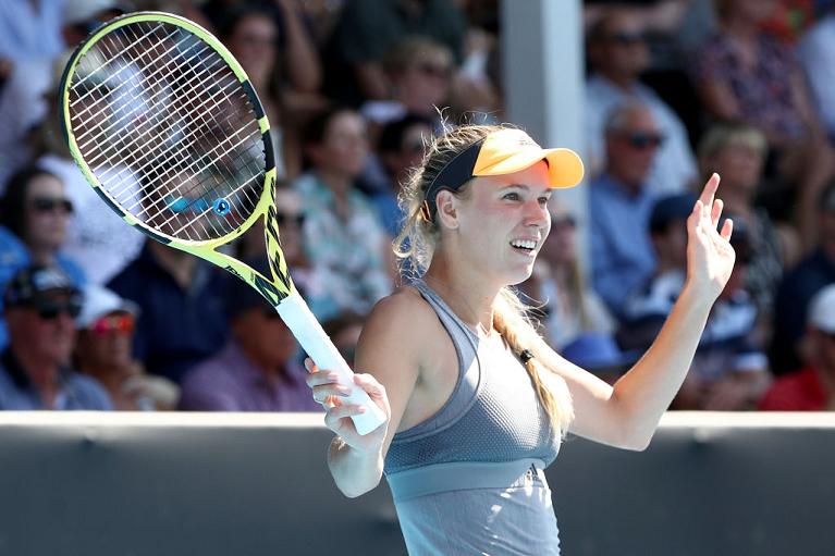 Caroline Wozniacki giocherà con Serena la finale di doppio