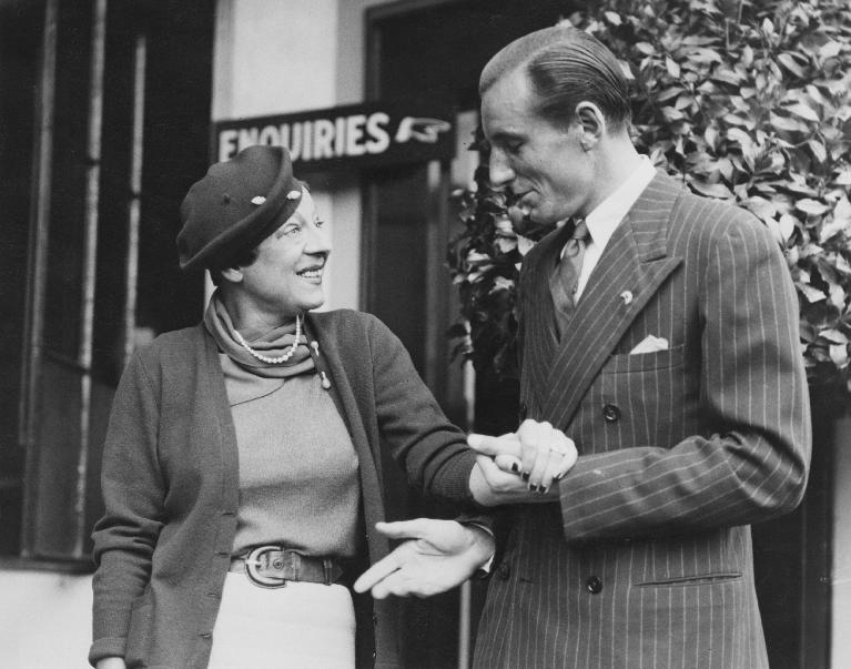  Suzanne Lenglen e Fred Perry a Wimbledon nel 1936