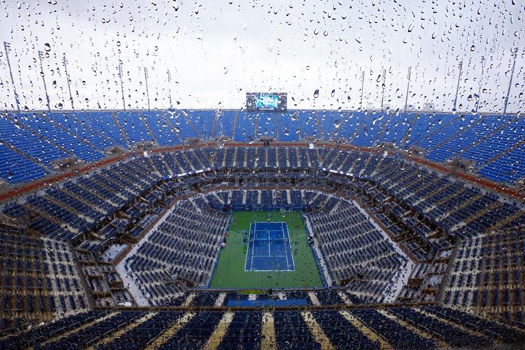 Match sospeso per la pioggia all Arthur Asha Stadium di New York