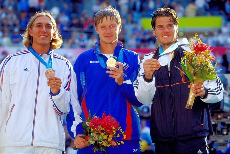 Evgeny Kafelnikov medaglia d'oro alle Olimpiadi di Sydney