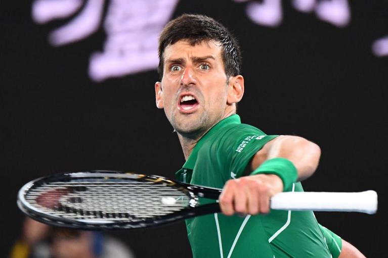 Novak Djokovic raggiunge l'ottava finale all'Australian Open