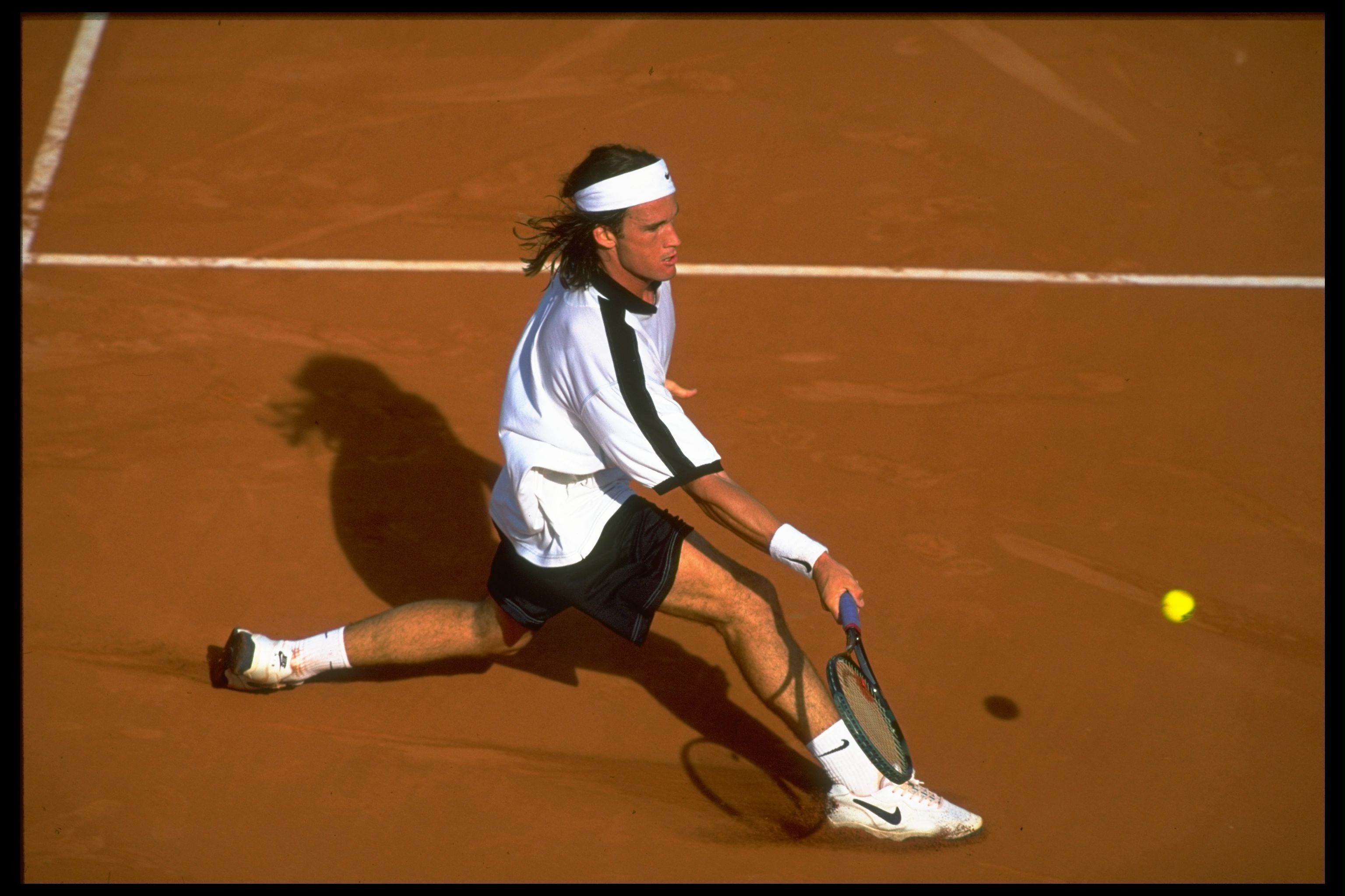 Carlos Moya è stato uno dei grandi protagonisti del tennis spagnolo nel passaggio tra Anni '90 e nuovo millennio