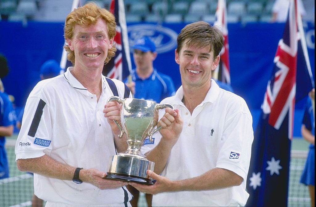 Mark Woodforde e Todd Woodbridge col Trofeo degli Australian Open nel 1997